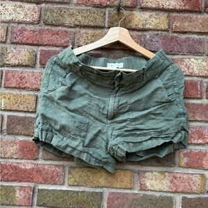 Lou & Grey Green Cargo Shorts with Relaxed Fit